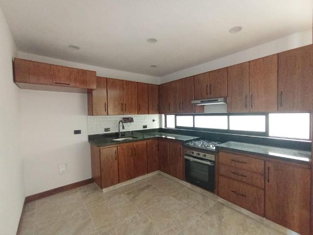 Casa En Arriendo En El Carmen De Viboral A152603