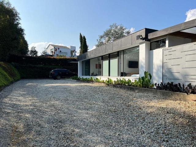 Casa En Arriendo En El Carmen De Viboral A99205