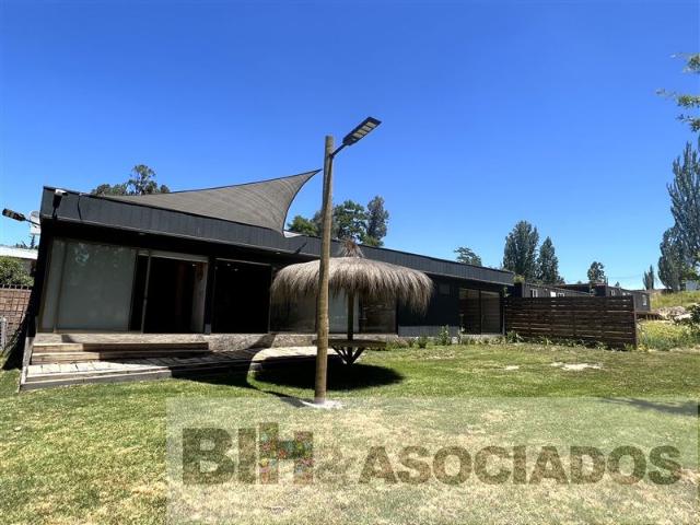 Casa en Arriendo en El Estero / Lago rapel
