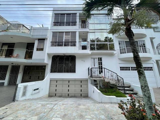 Casa en arriendo en El Ingenio, Cali