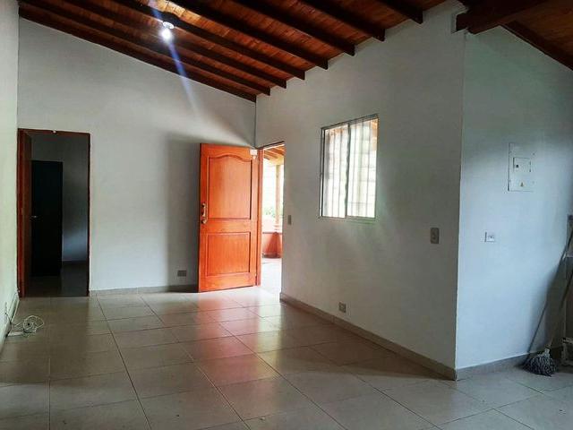 Casa en arriendo en La Mina, Envigado
