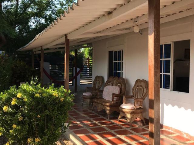 Casa En Arriendo En Juan De Acosta En Santa Veronica A328645