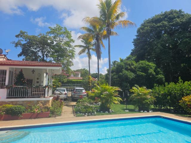 Casa En Arriendo En Junin En. A198411