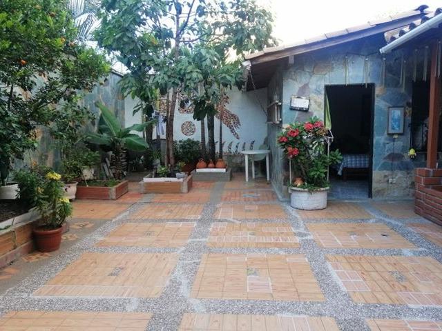 Casa en arriendo en La Castellana, Medellín