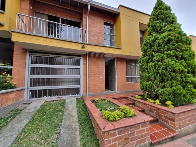 Casa en arriendo en La Estrella, Valle de Aburrá