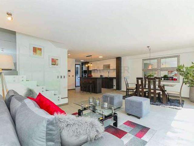 Casa en Arriendo en Las Condes 4 dormitorios 3 banos de 150 m