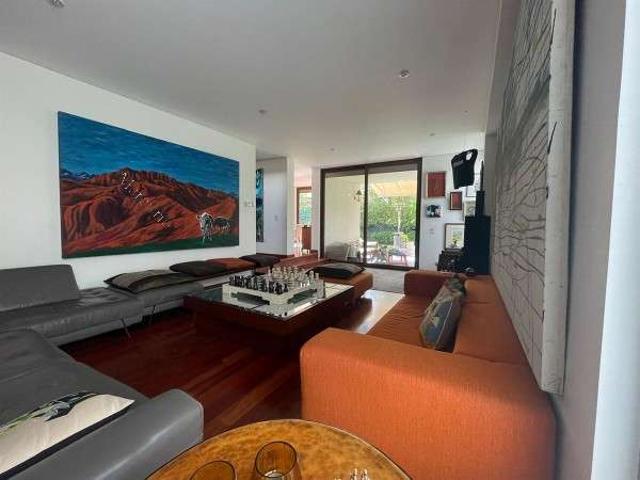 Casa en Arriendo en Las Condes 4 dormitorios 4 banos de 700 m