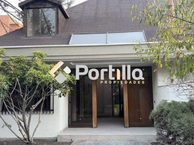 Casa en arriendo en Las Condes, Metropolitana