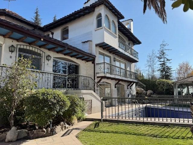 Casa en arriendo en Vitacura, Metropolitana