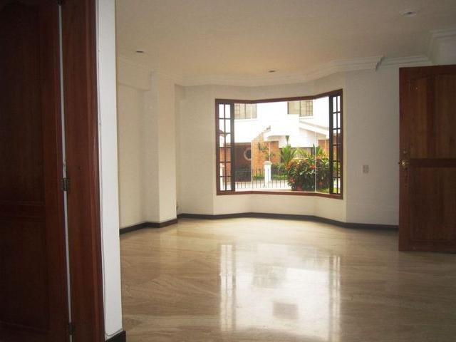 Casa en arriendo en Universidad, AMCO, Area Metropolitana Centro Occidente