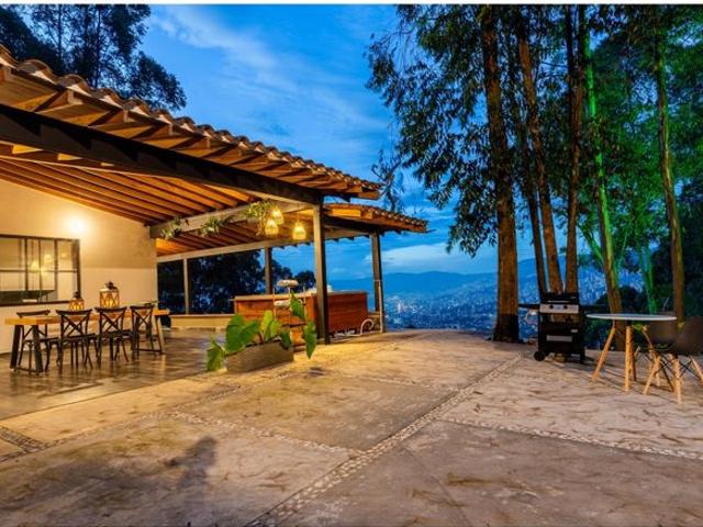 Casa en arriendo en Antioquia, Valle de Aburrá