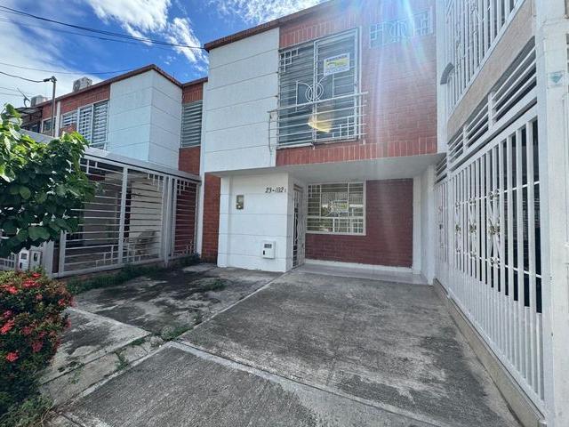 Casa en arriendo en Neiva, Huíla