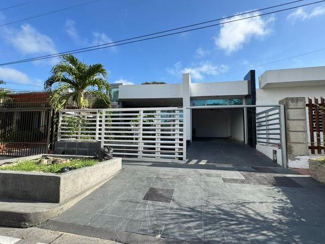 Casa en arriendo en Las Palmas, Barranquilla