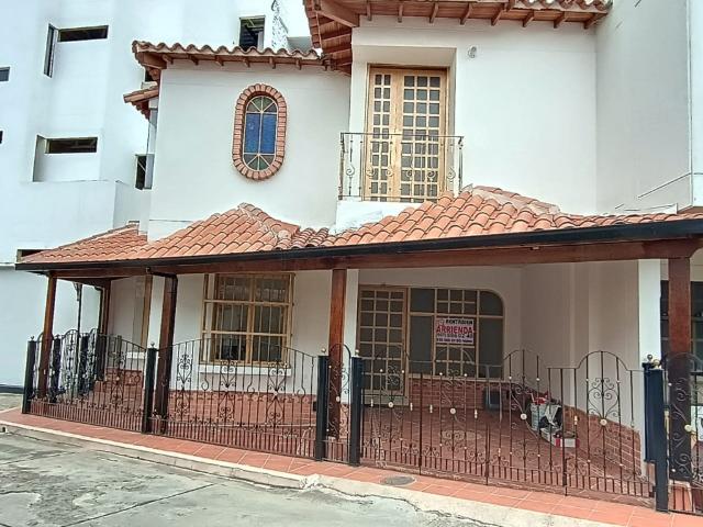 Casa En Arriendo En Pamplona A303996