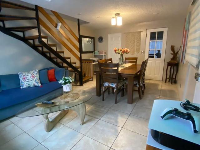 Casa en arriendo en Peñaflor, Metropolitana