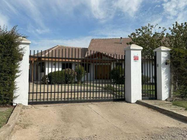 Casa en arriendo en Peñaflor, Metropolitana
