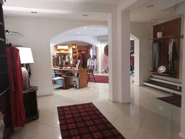 Casa en Arriendo en Providencia 5 dormitorios 3 banos de 419 m