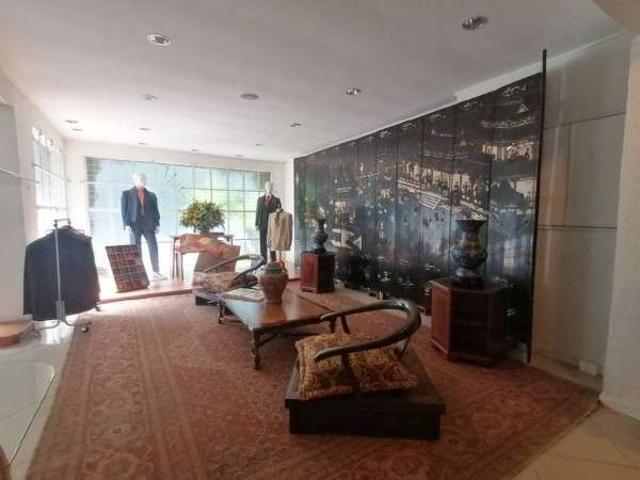 Casa en Arriendo en Providencia 5 dormitorios 3 banos de 419 m