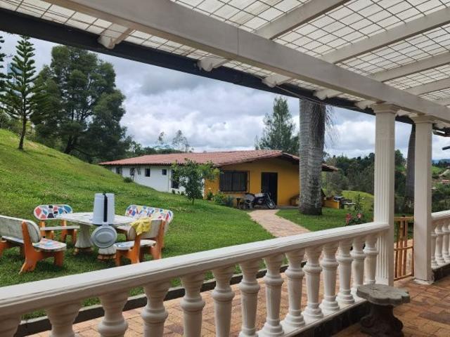 Casa Campestre En Arriendo En Rionegro En Vereda La Playa A249499