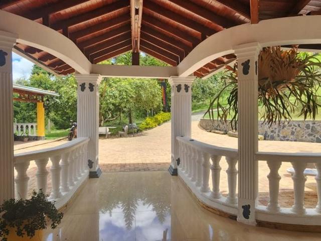 Casa Campestre En Arriendo En Rionegro En Vereda La Playa A249499