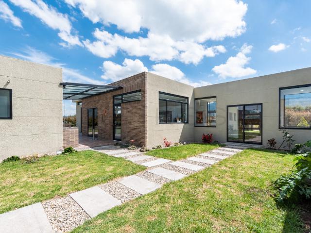 Casa En Arriendo En Tenjo A324465