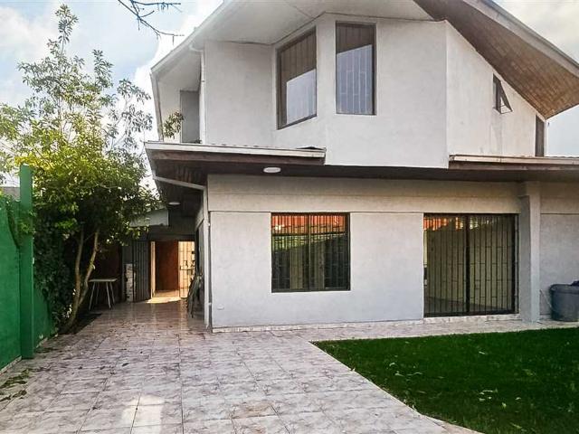 Casa en arriendo en Vitacura, Metropolitana