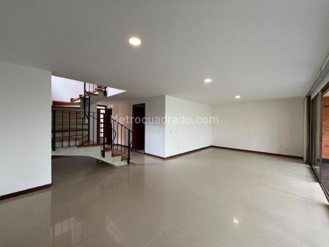 Casa en arriendo en Itagüí, Valle de Aburrá