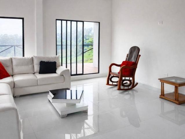 Casa en arriendo en Antioquia, Valle de Aburrá