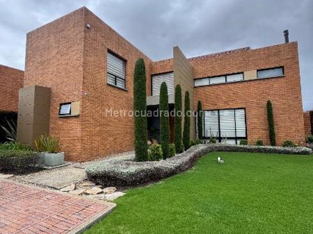 Casa en arriendo en Hacienda Fontanar, Sabana Centro