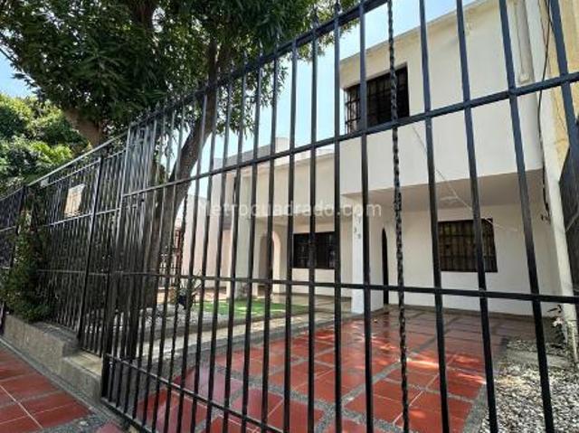 Casa en arriendo en Localidad 2 Histórica - Rodrigo de Bastidas, Perímetro Urbano Santa Marta