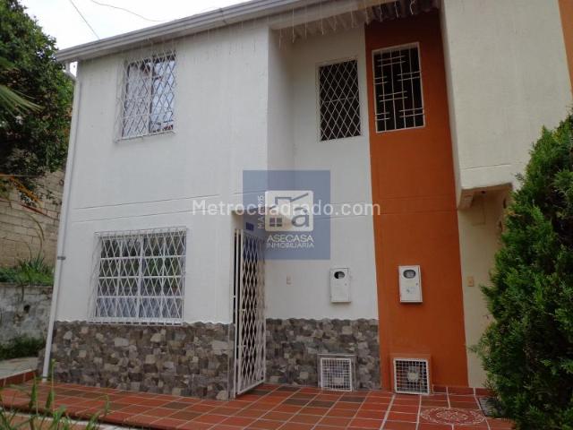 Casa en arriendo en Barrio Villanueva del Campo, Comuna de Villanueva, Piedecuesta