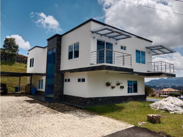 Casa en arriendo en Antioquia, La Ceja