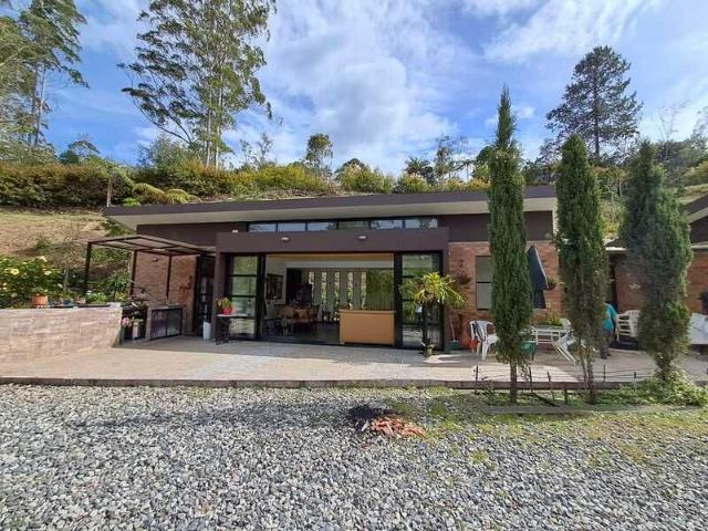 Casa en arriendo en Antioquia, La Ceja