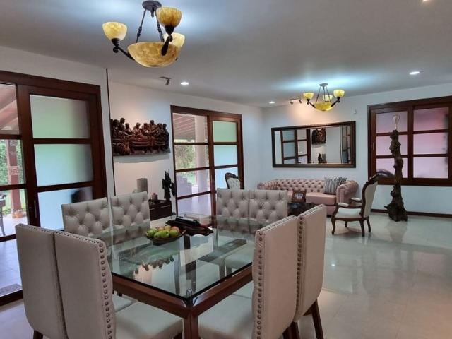 Casa en arriendo en Barrio Pance, Cali