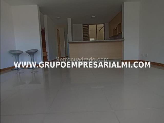 Casa en arriendo en La Estrella, Valle de Aburrá