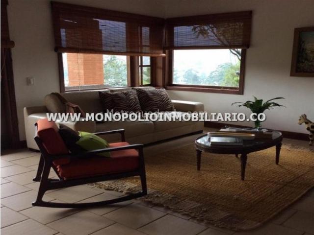 Casa en arriendo en La Tablaza, Valle de Aburrá