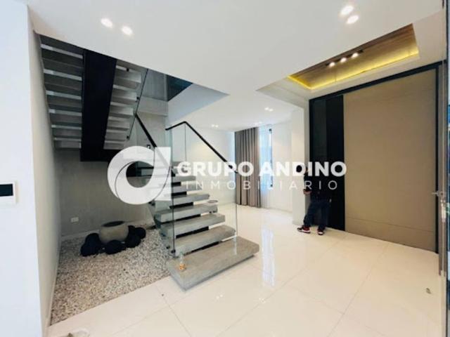 Casa en arriendo en Santander