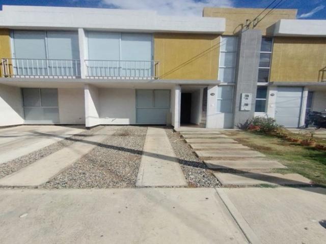 Casa en arriendo en Chaparral, Los Patios