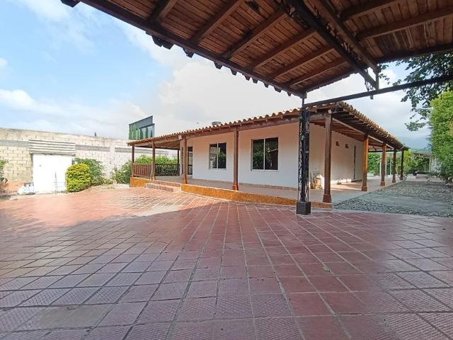 Casa en arriendo en Oriental, Los Patios
