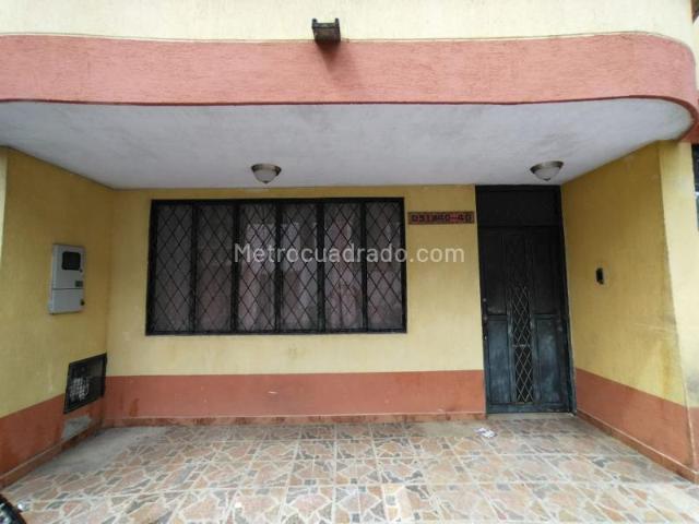 Casa en arriendo en Real de Minas, Santander