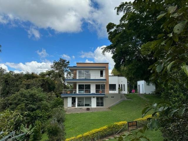 Casa en arriendo en Antioquia, El Carmen De Viboral