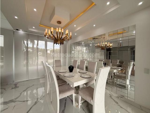 Casa en arriendo en Barrio Pance, Cali