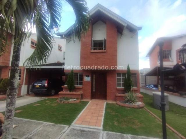 Casa en arriendo en Cañaveral, Santander