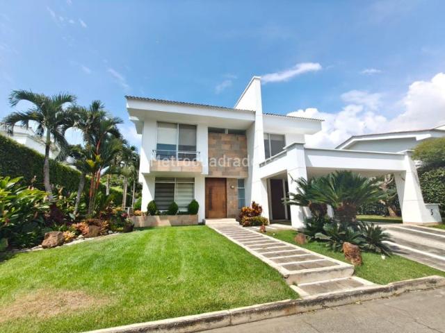Casa en arriendo en La Alianza, Cali