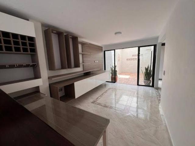 Casa en arriendo en Antioquia, Valle de Aburrá