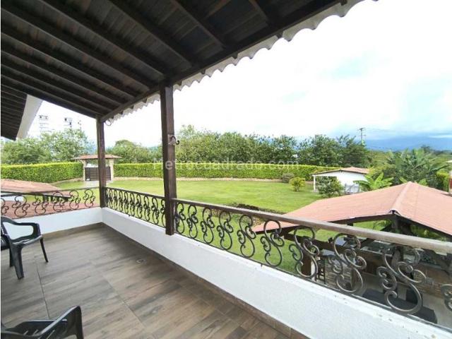 Casa en arriendo en Urbanización Ciudadela El Poblado, Armenia