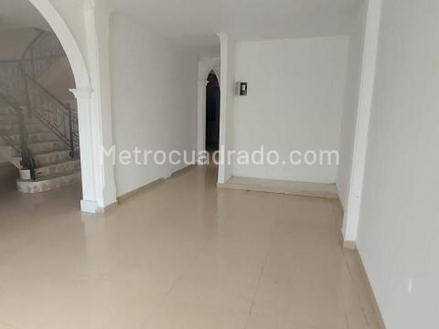 Casa en arriendo en Piedrapintada, Tolima