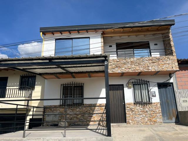 Casa en arriendo en Antioquia, Abejorral
