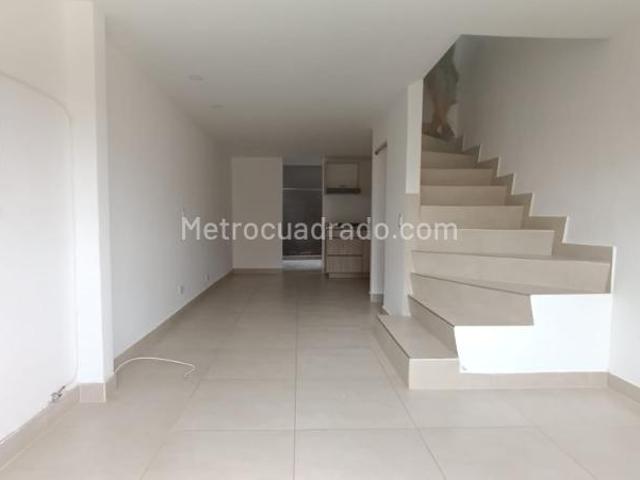 Casa en arriendo en San Antonio de Prado, Medellín