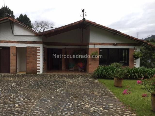 Casa en arriendo en La Tablaza, Valle de Aburrá